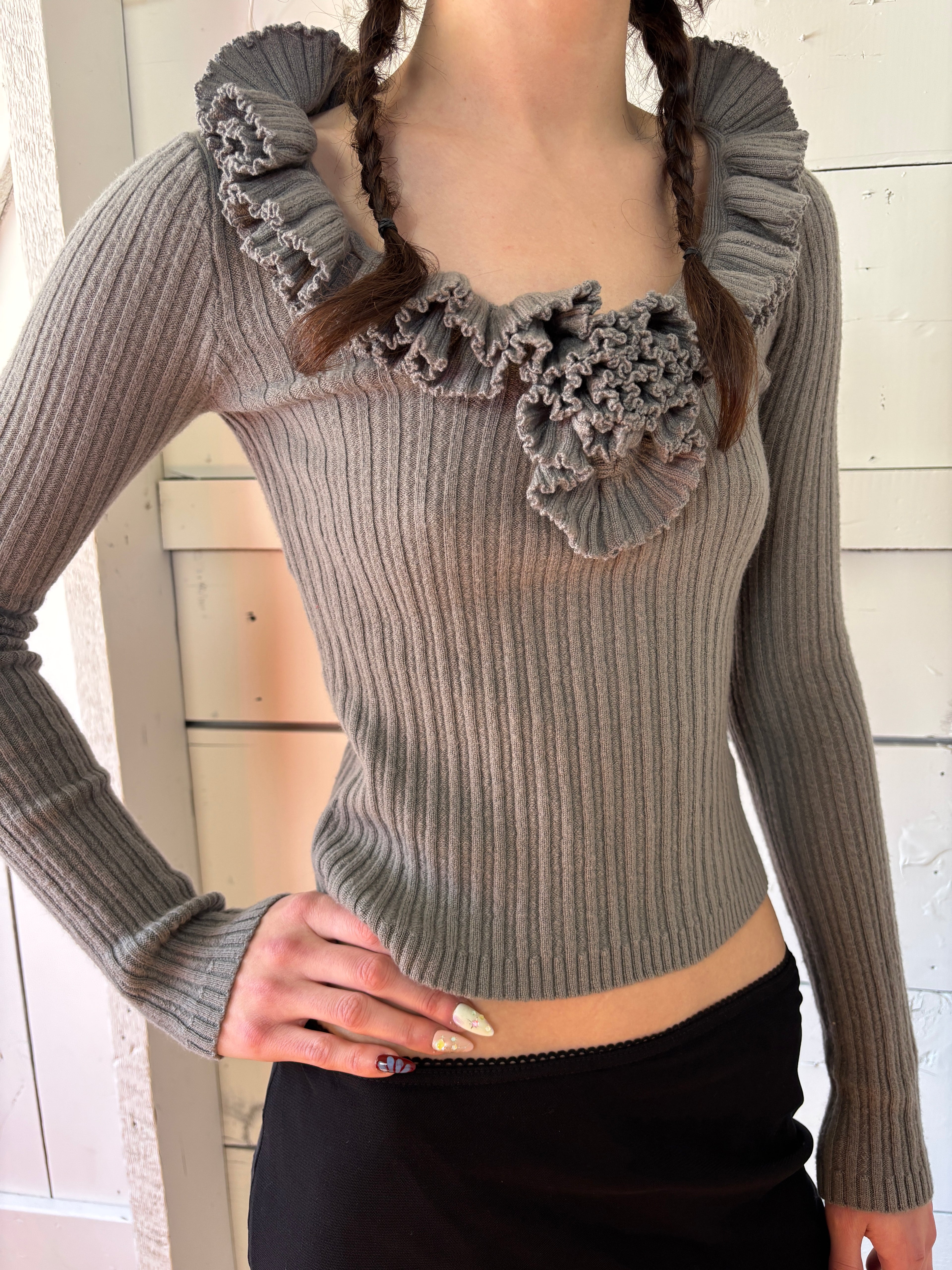 Y2k DKNY Floral Ruffle Longsleeve Sweater